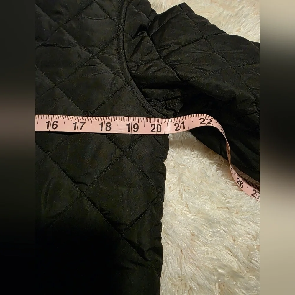 Banana Republic Womens Black Quilted Zipper/Snap Down Jacket Sz. S
